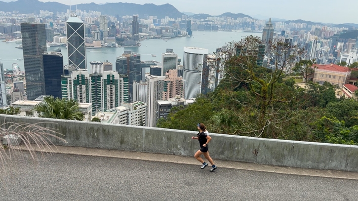 เปิดประสบการณ์ Runcation เทรนด์ “เที่ยวไปวิ่งไป” ชมวิวหลักล้านด้วยสองขาในฮ่องกง