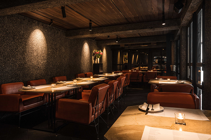 อีท มี เติมความโรแมนติกในวันวาเลนไทน์ให้คู่รัก ด้วยโปรโมชันแชมเปญและหอยนางรม  เฉพาะวันแห่งความรักเท่านั้น