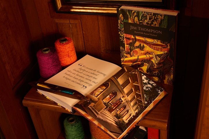 จิม ทอมป์สัน ฉลอง 75 ปีอย่างยิ่งใหญ่ใจกลางปารีส เปิดตัว Coffee Table Book ในชื่อ  “Jim Thompson: Beyond Silk, Beyond Thailand” 