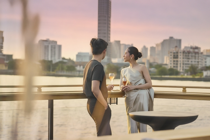 ล่องเรือแสนโรแมนติกเหนือกาลเวลา “A Voyage of Endless Love” รังสรรค์ค่ำคืนวาเลนไทน์สุดเอ็กซ์คลูซีฟริมฝั่งแม่น้ำเจ้าพระยา ณ โอกุระ ครุซ