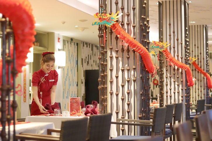 เติมเต็มกุมภาพันธ์ของคุณให้เป็นช่วงเวลาอันแสนพิเศษ กับการเฉลิมฉลองคืนวันวาเลนไทน์และเทศกาลตรุษจีน ที่ภูเก็ต แมริออท รีสอร์ท แอนด์ สปา, ในยาง บีช
