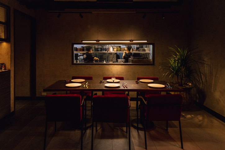 ไอ้ฝรั่ง (Ai Farang) ซ.ทองหล่อ ร้านอาหารไทยมุมมองใหม่จากใจเชฟฝรั่งที่จี๊ดจ๊าดทั้งอาหารและบรรยากาศ