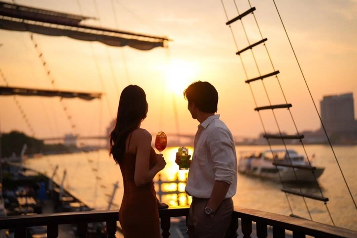 ร่วมเฉลิมฉลอง “Love on the River” ในวันวาเลนไทน์นี้ ณ เรือสิริมหรรณพ