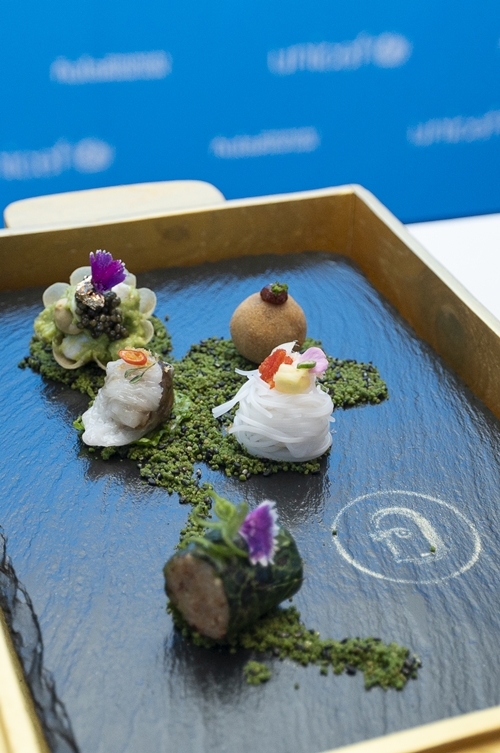 สตรีผู้ทรงอิทธิพลและเชฟดาวมิชลินรวมพลัง ในงาน “ยูนิเซฟ บลูสตาร์ กาล่า” เพื่อต่อสู้กับภาวะทุพโภชนาการในเด็ก