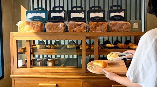 Shokupan (BTS ทองหล่อ) ร้านเบเกอรี่ไซส์มินิที่เต็มไปด้วยโชกุปังหลากรสชาติ