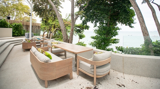 Kliff Beach Club บีชคลับพัทยาใกล้ชิดธรรมชาติ แถมด้วยทัศนียภาพตระการตาจากเขาพระตำหนัก