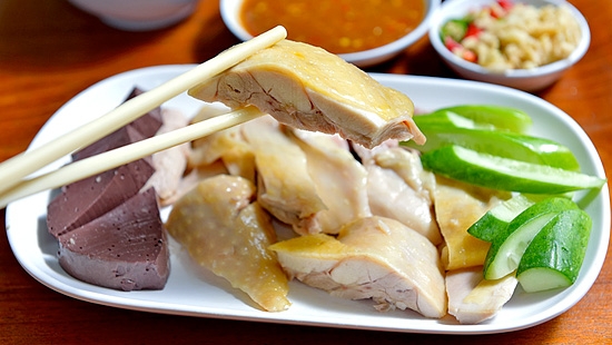 กินให้พุงกางกับ 5 ร้านข้าวมันไก่เจ้าเด็ด